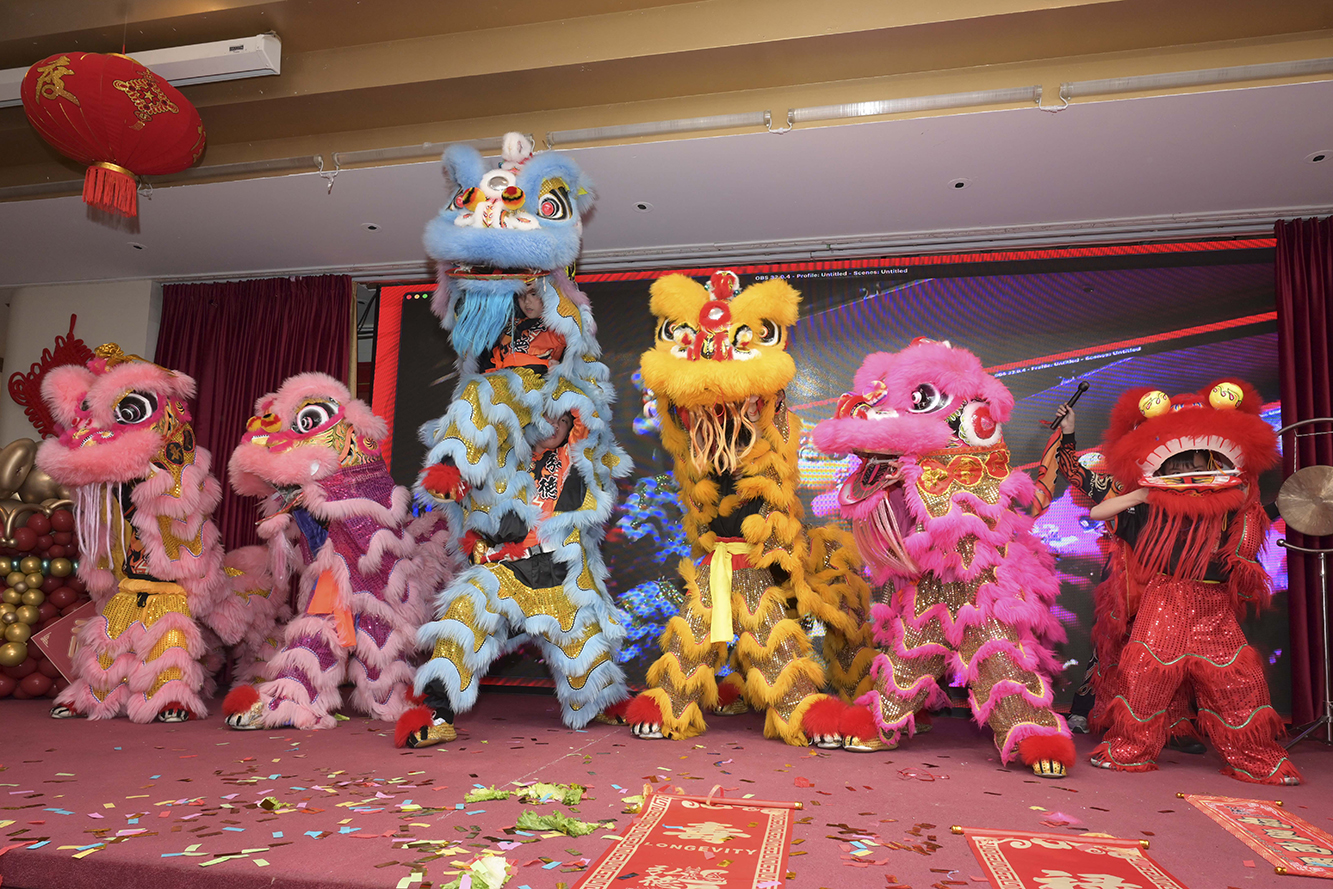 2026 Charity Dinner for Alzheimer's lion dance performance