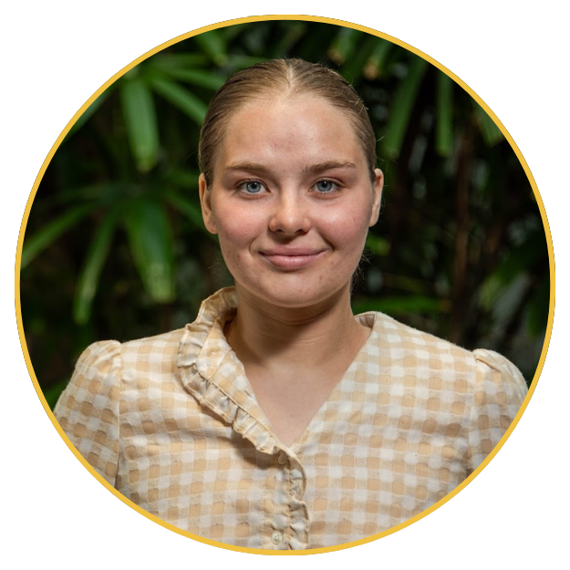 Aleksandra Novozhilova Headshot